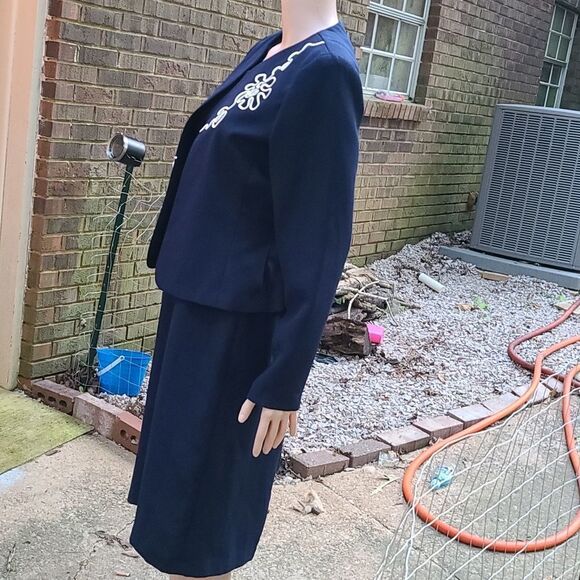 Donna B. Taylor 2pc Dark Navy Blue Dress suit - Picture 4 of 12